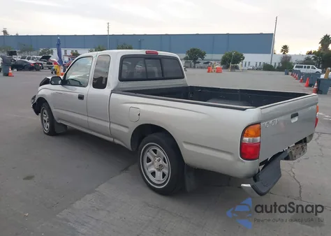 2002 Toyota Tacoma z USA, uszkodzony, nr VIN 5TEVL52N42Z053757
